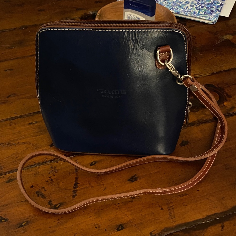 Vera Pelle Navy Leather Crossbody with Brown Strap